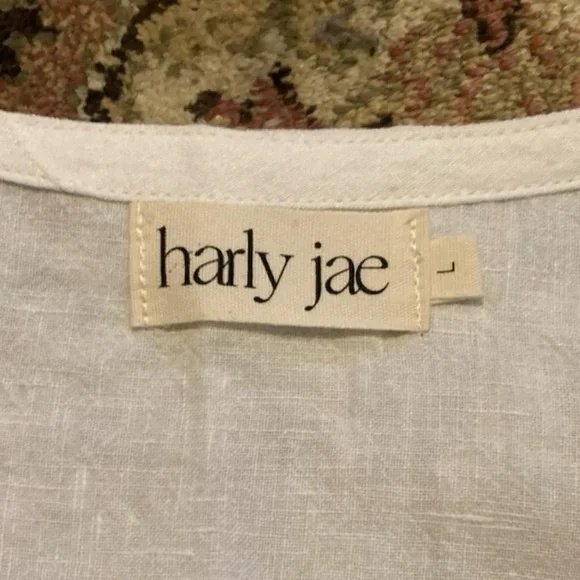 Harly Jae Reverie Blouse — Pintuck Tie Back Cami Tank Top - Picture 5 of 8